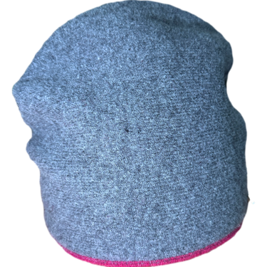 Strickmütze mit farbigen Rand