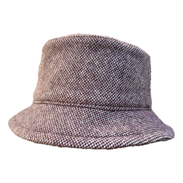 Bullani Hütla Buckethat